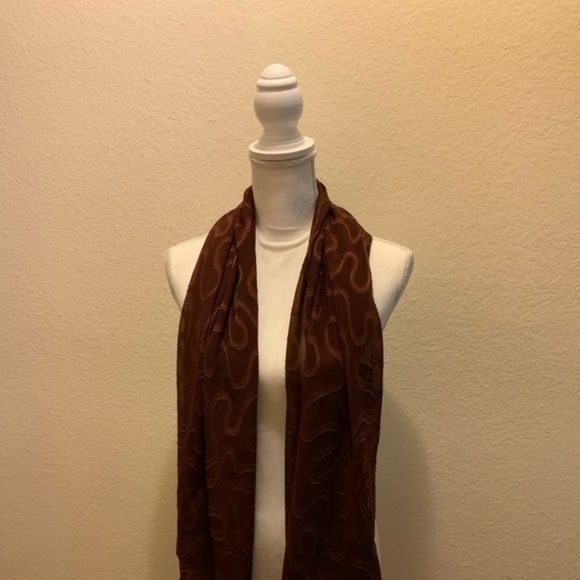 Scarf - Picture 4 of 5